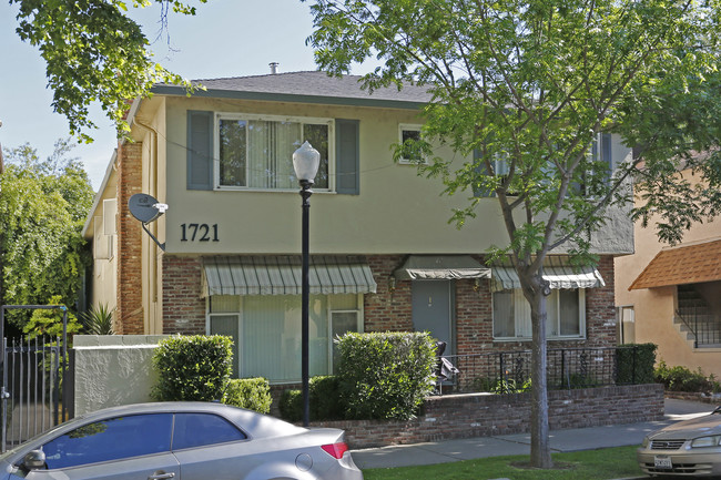 Lee Apartments in Sacramento, CA - Building Photo - Building Photo