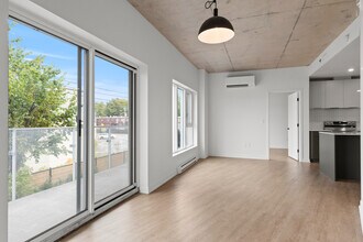 Le Celtis in Montréal, QC - Building Photo - Building Photo