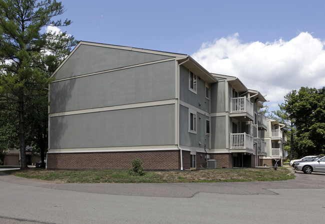 Hunter's Path Apartments in Bridgeville, PA - Building Photo - Building Photo