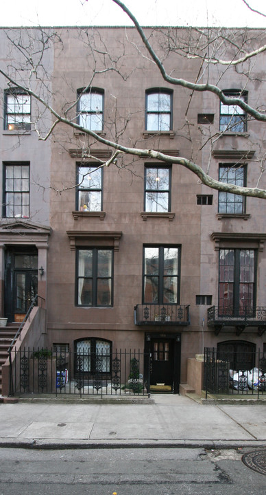 184 State St in Brooklyn, NY - Building Photo