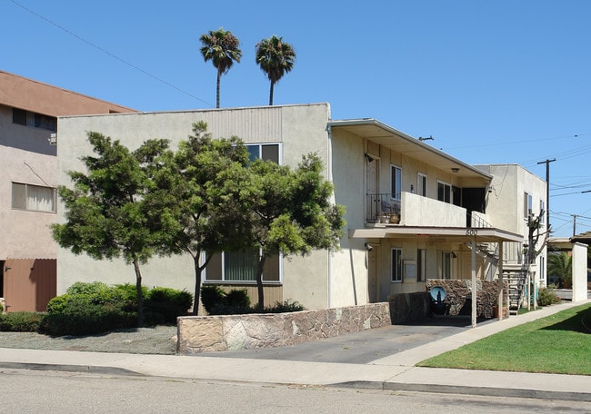 500 N Ventura Rd in Oxnard, CA - Foto de edificio - Building Photo