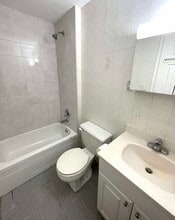 4152 71st St, Unit 1 bedroom apartment in Woodside, NY - Building Photo - Building Photo
