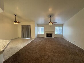 1848 E Everglade Ave in Fresno, CA - Building Photo - Building Photo