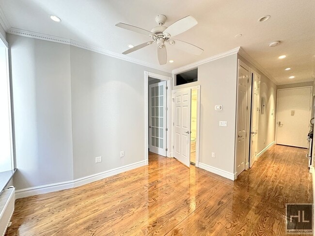 East 13th Street, Unit 3H in New York, NY - Foto de edificio - Building Photo