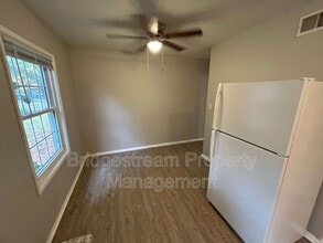 1205 S Maple Ave in Fairborn, OH - Building Photo - Building Photo