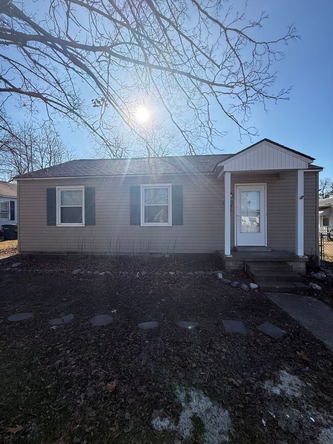 619 E Jackson St in Union City, TN - Building Photo - Building Photo