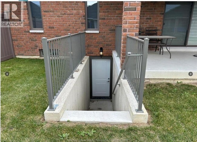 1295 Tom Toth St in Windsor, ON - Building Photo - Building Photo