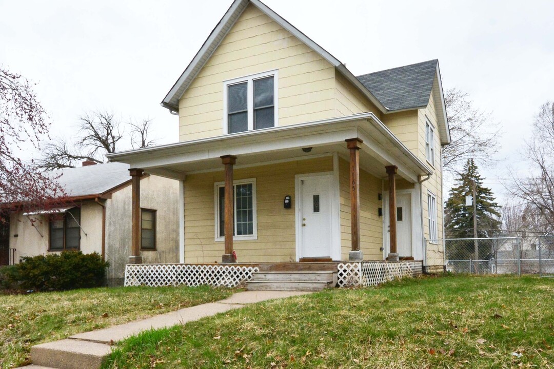 1165 Minnehaha Ave E in St. Paul, MN - Building Photo