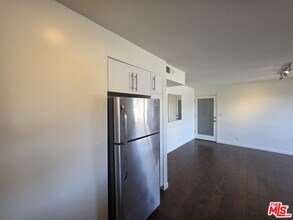 2241 Branden St in Los Angeles, CA - Building Photo - Building Photo