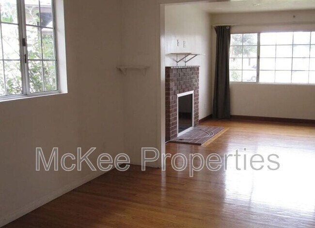 6323 Connie Dr in San Diego, CA - Building Photo - Building Photo