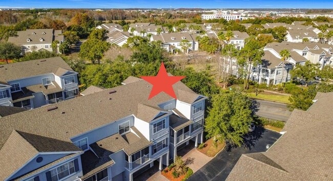 2586 Grand Central Pkwy in Orlando, FL - Foto de edificio - Building Photo