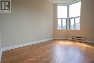 5795 Yonge St in Toronto, ON - Building Photo - Building Photo