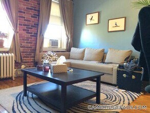 1622 Massachusetts Ave in Cambridge, MA - Building Photo - Building Photo