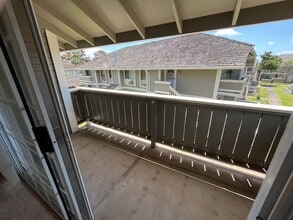 94-1351-1351 Kulewa Loop in Waipahu, HI - Building Photo - Building Photo