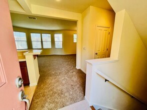 34 Warhol Way in Pleasant Hill, CA - Building Photo - Building Photo
