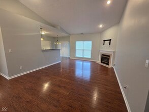 6475 Glenwood Trce in Zionsville, IN - Building Photo - Building Photo