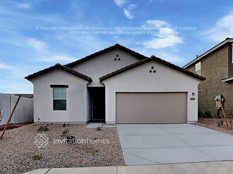 19343 W Coolidge St in Litchfield Park, AZ - Building Photo