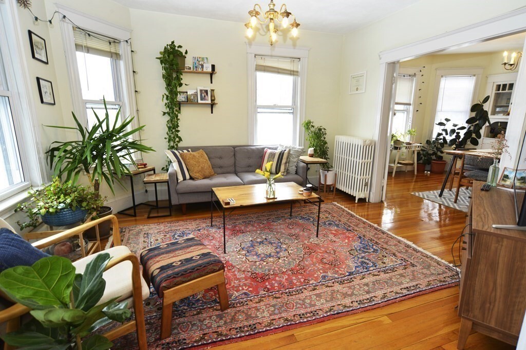 90 Rockview St, Unit #1 in Boston, MA - Building Photo