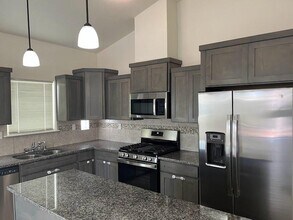 904 Betton Pl in El Paso, TX - Building Photo - Building Photo