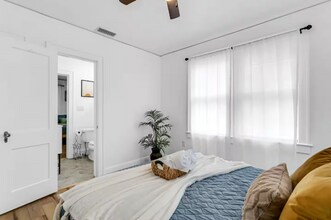 7201 N Highland Ave in Tampa, FL - Building Photo - Building Photo