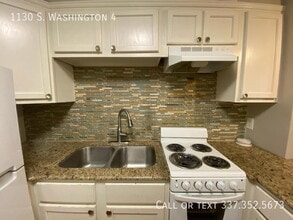 1130 S Washington St in Lafayette, LA - Building Photo - Building Photo