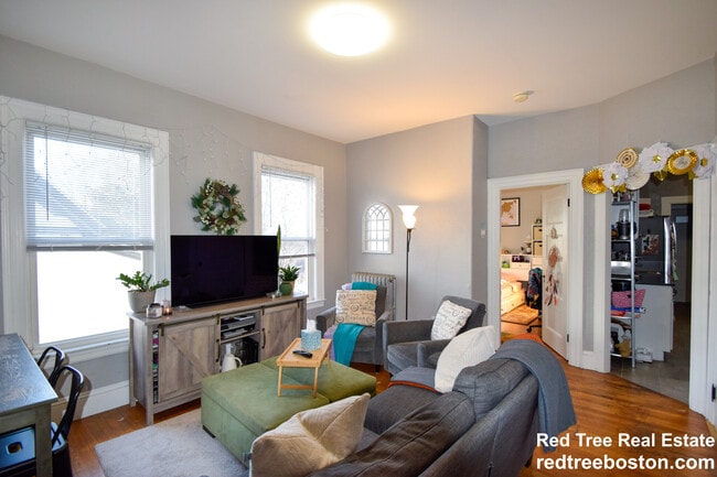 85 Surrey St, Unit 2 in Boston, MA - Building Photo - Building Photo