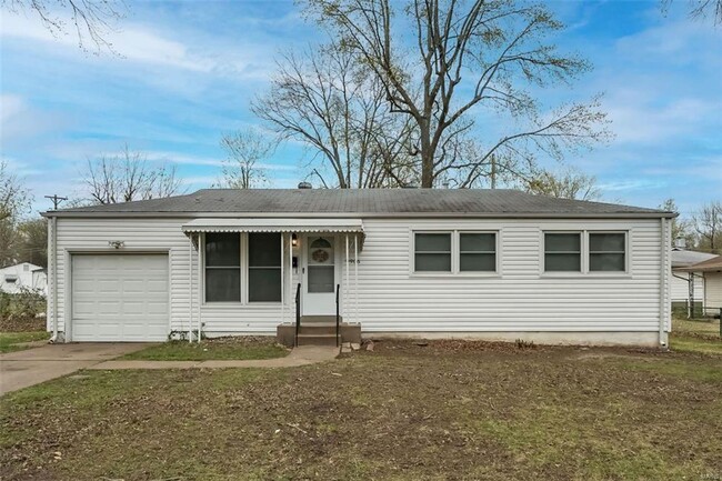 property at 9906 Calumet Dr