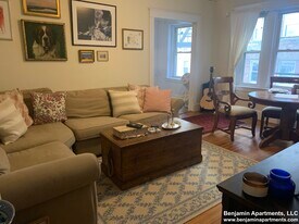 1619 Commonwealth Ave, Unit 3 in Boston, MA - Building Photo