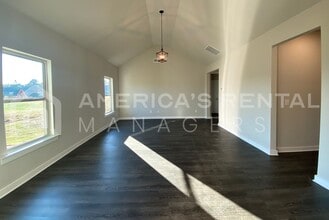 46 Granvil Wy in Weaver, AL - Building Photo - Building Photo