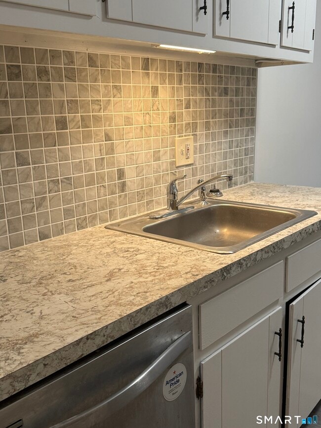 343 King Street in Bristol, CT - Building Photo - Building Photo