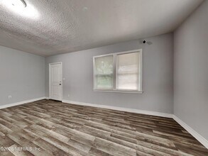 3173 3rd St Cir S in Jacksonville, FL - Building Photo - Building Photo