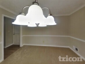 305 Woodsong Dr in Fayetteville, GA - Building Photo - Building Photo