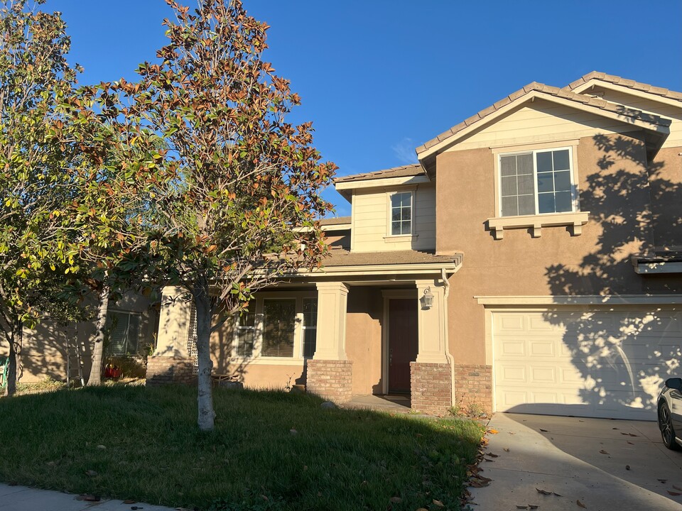 34116 Albacete Ave in Murrieta, CA - Building Photo