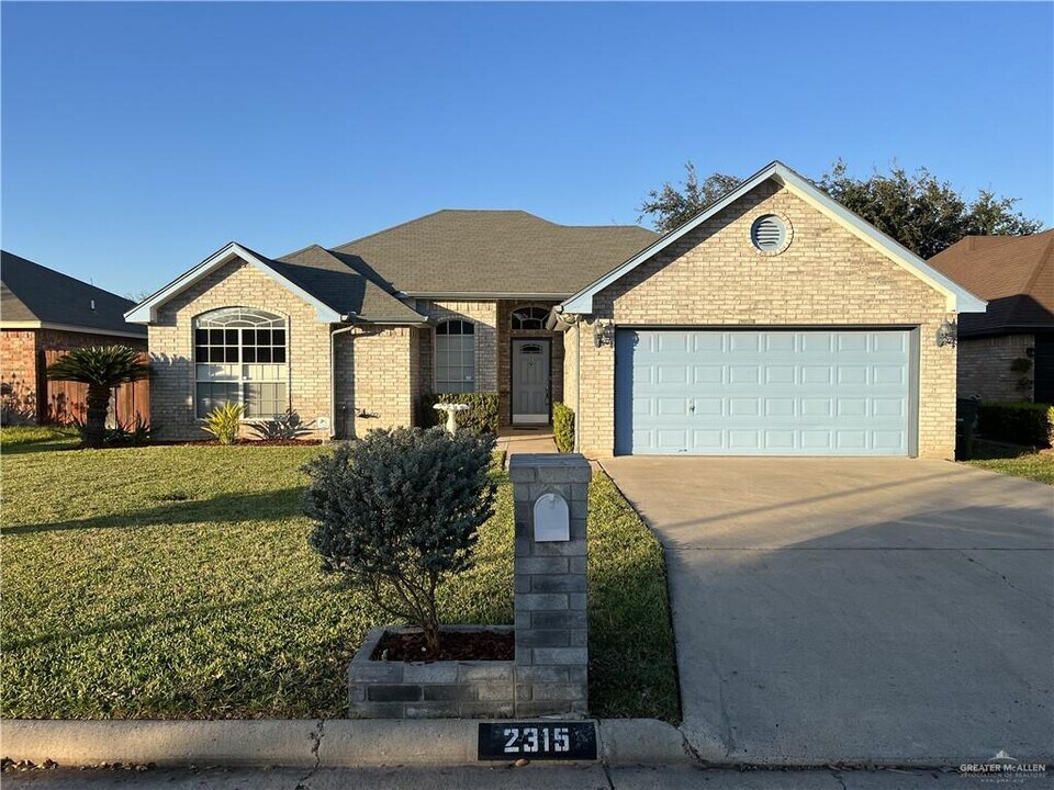 2315 E 23rd St in Mission, TX - Building Photo
