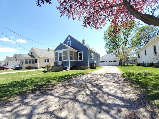 property at 1252 4th St NE