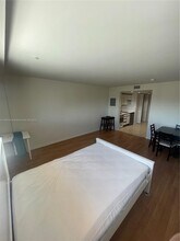 5721 SW 72nd St-Unit -5721 in Miami, FL - Building Photo - Building Photo