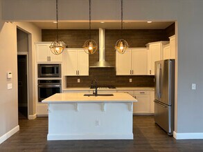 2603 SW Hampton Ave in Bentonville, AR - Foto de edificio - Building Photo