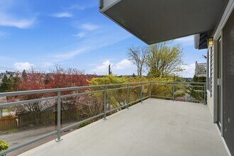 4520 51st Ave SW in Seattle, WA - Building Photo - Building Photo