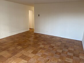 1435 4th St SW, Unit B217 in Washington, DC - Building Photo - Building Photo