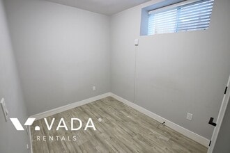 2906 E Georgia St in Vancouver, BC - Building Photo - Building Photo