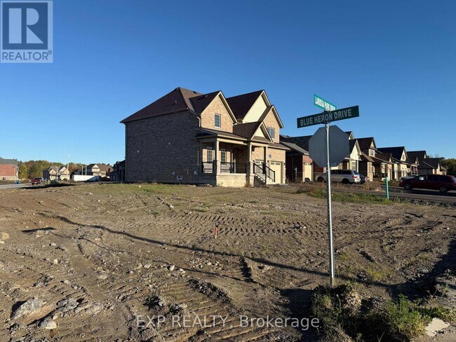 1 Larissa Pk Dr in Quinte West, ON - Building Photo - Building Photo