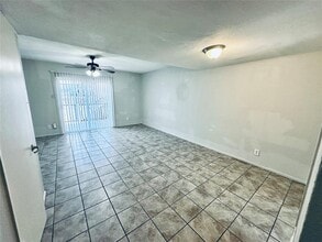 3822 Southway Dr in Austin, TX - Building Photo - Building Photo