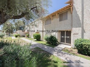 8059 N 31st Ln in Phoenix, AZ - Building Photo - Building Photo