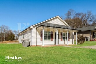 1116 S Walnut St in Kannapolis, NC - Building Photo - Building Photo