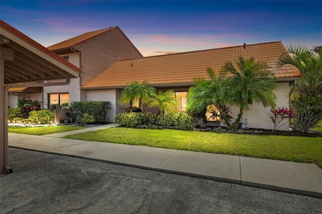 6535 Draw Ln in Sarasota, FL - Building Photo - Building Photo