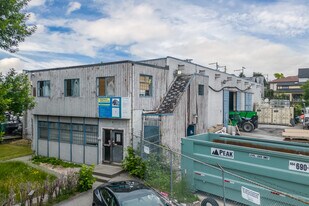 560 Raymur Ave in Vancouver, BC - Building Photo
