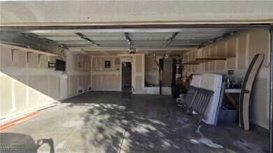 7308 Wandering St in Las Vegas, NV - Building Photo - Building Photo