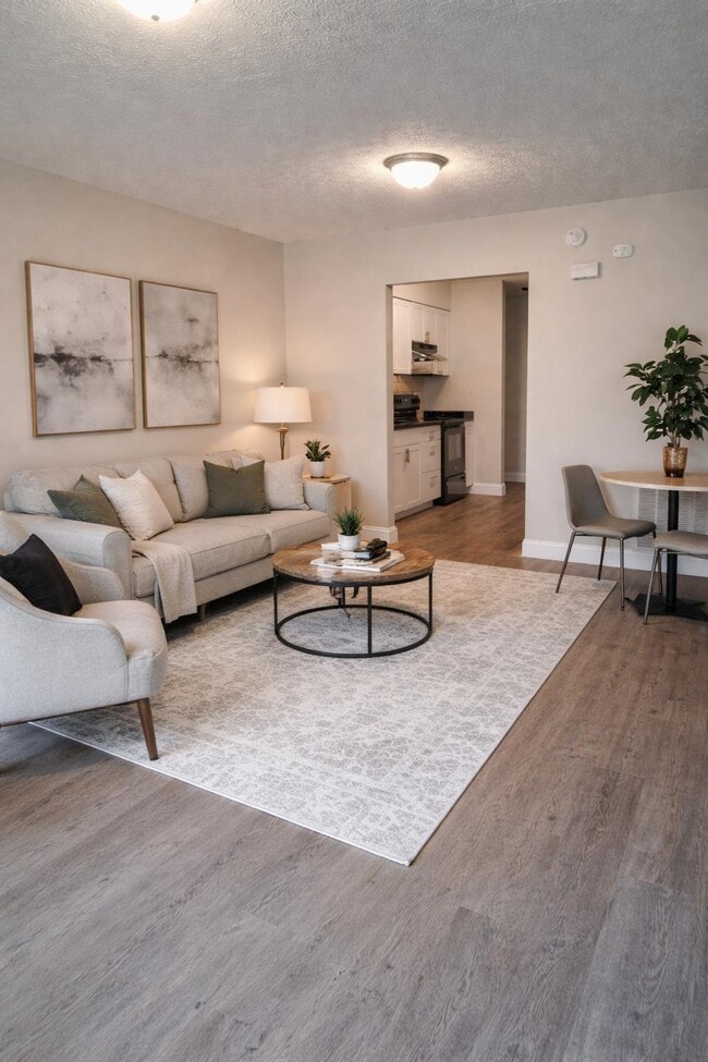 Sunnydale Acres - 2 Bed, 1 Bath - NO WAITLIST in Bowling Green, KY - Building Photo - Building Photo