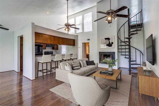 property at 6718 Eastridge Dr