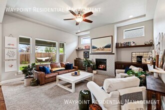 1220 W Legarreta Dr in Meridian, ID - Building Photo - Building Photo